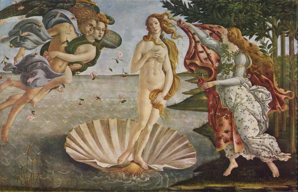 Peinture de Sandro Botticelli représentant Vénus nue se tenant sur une coquille, portée par les vagues, entourée de figures mythologiques, symbole de la Renaissance italienne.