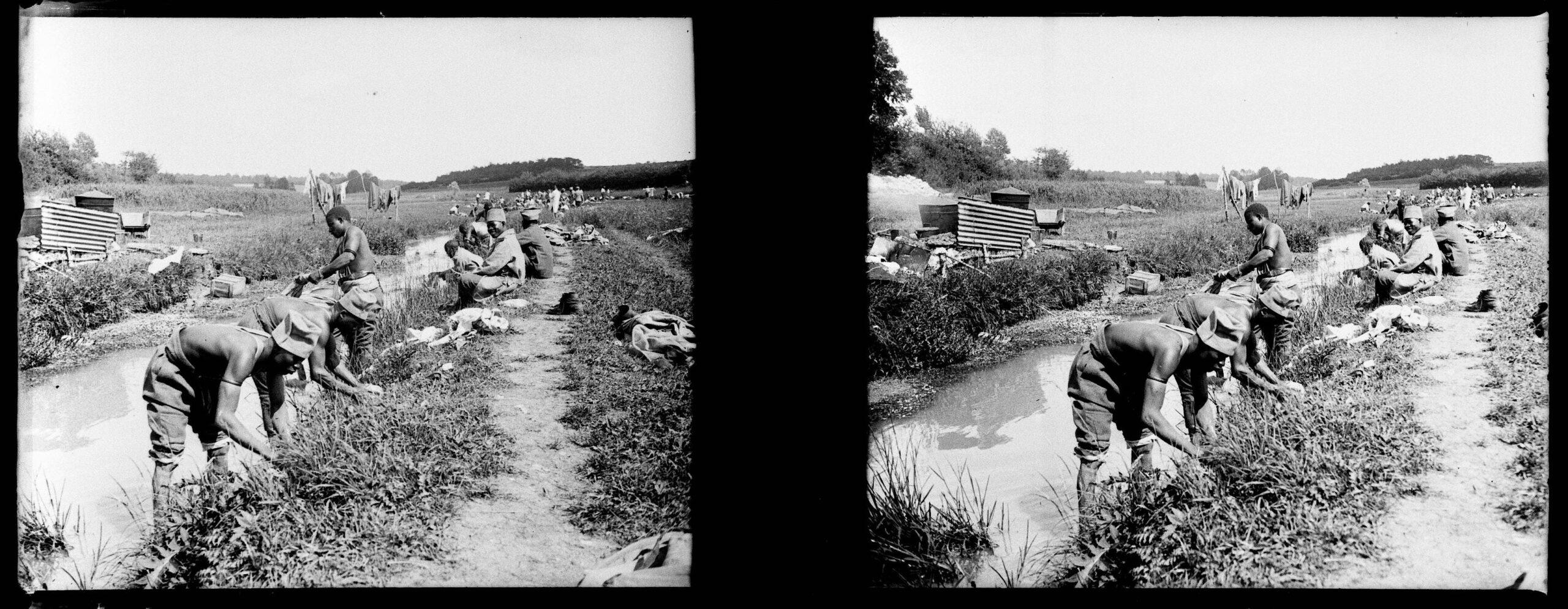 Tirailleurs sénégalais faisant leur lessive près des lignes, 1916